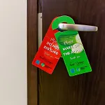 Red & Hotel