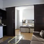 Red & Hotel