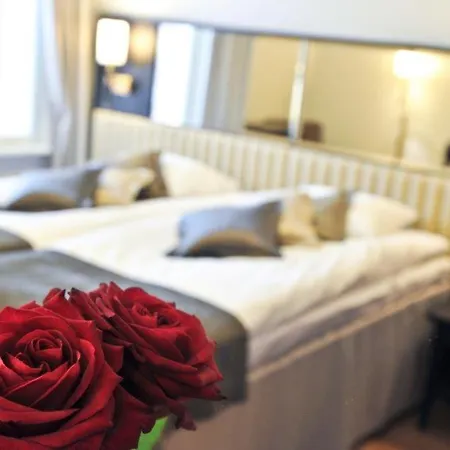 Red & Hotel Narpio